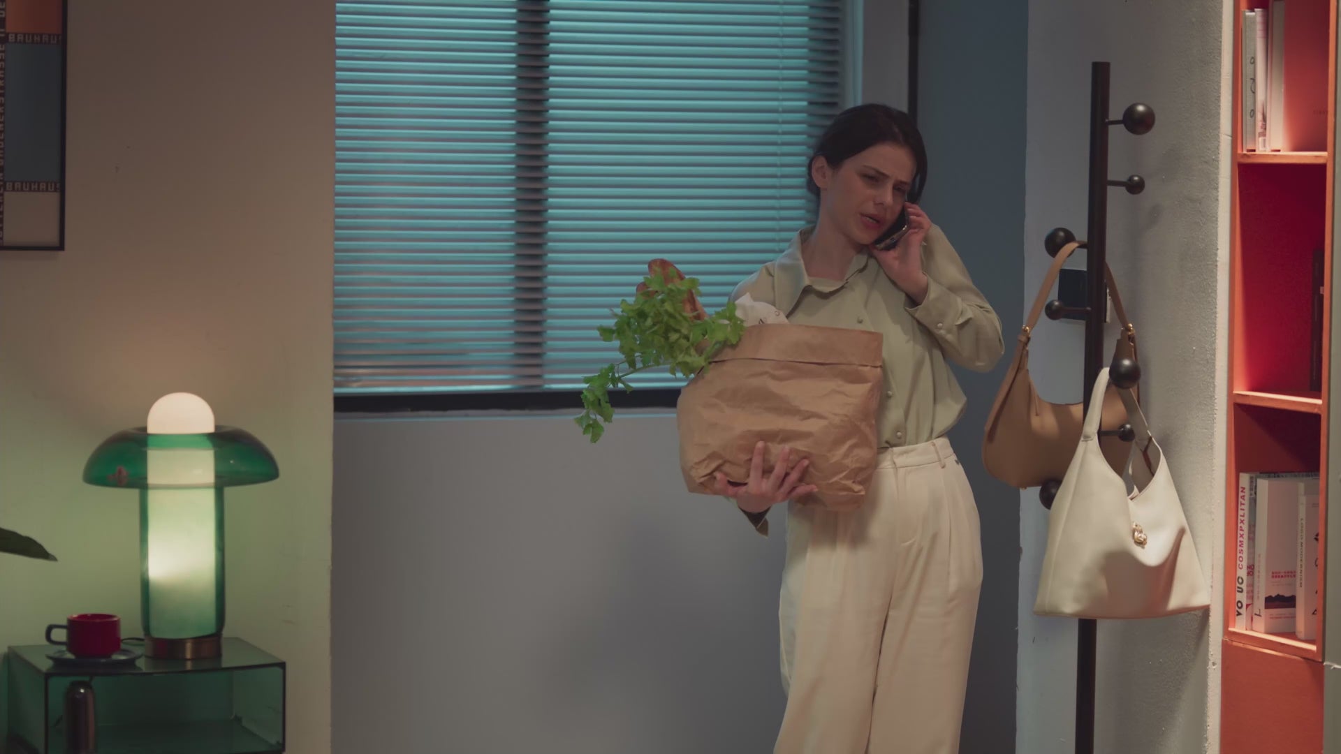 Ielādēt video: 